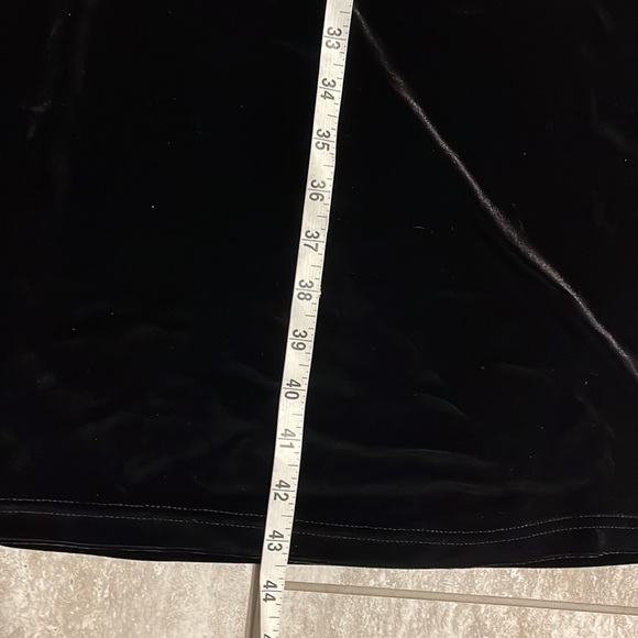 Connected Black Velvet Long Sleeve Dress - Picture 5 of 9